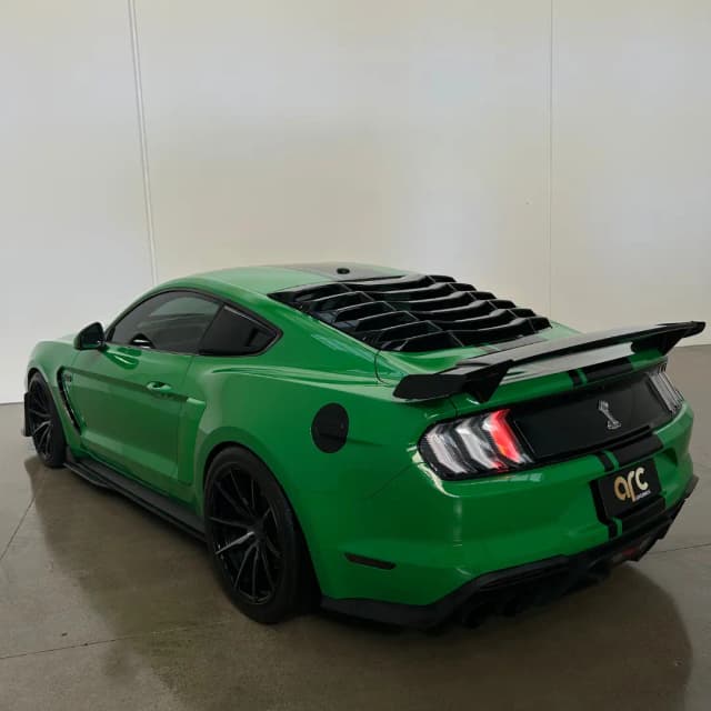 green-mustang 9