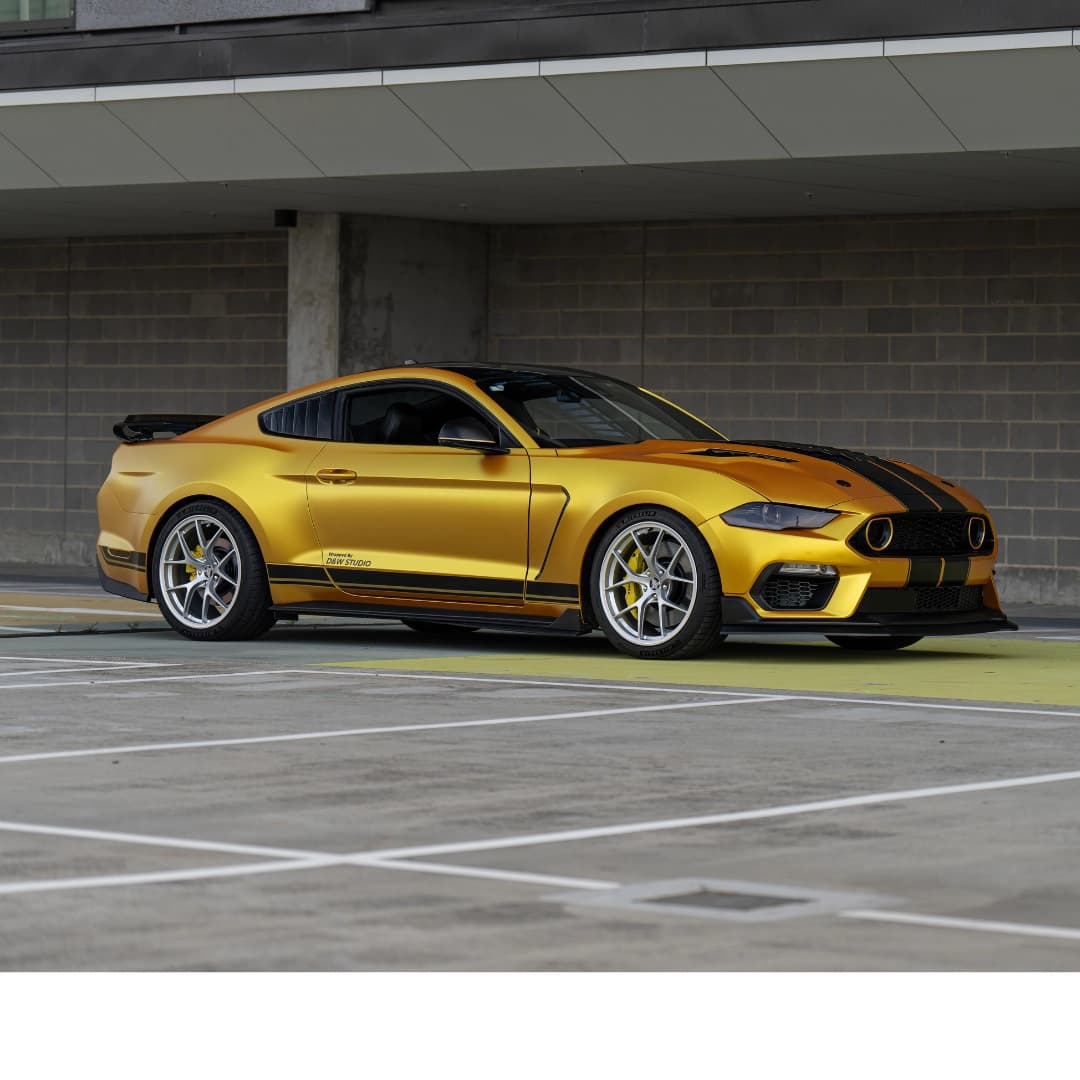 mustang 4
